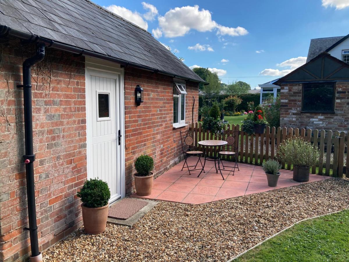 Hunters Moon B&B Tidworth Buitenkant foto