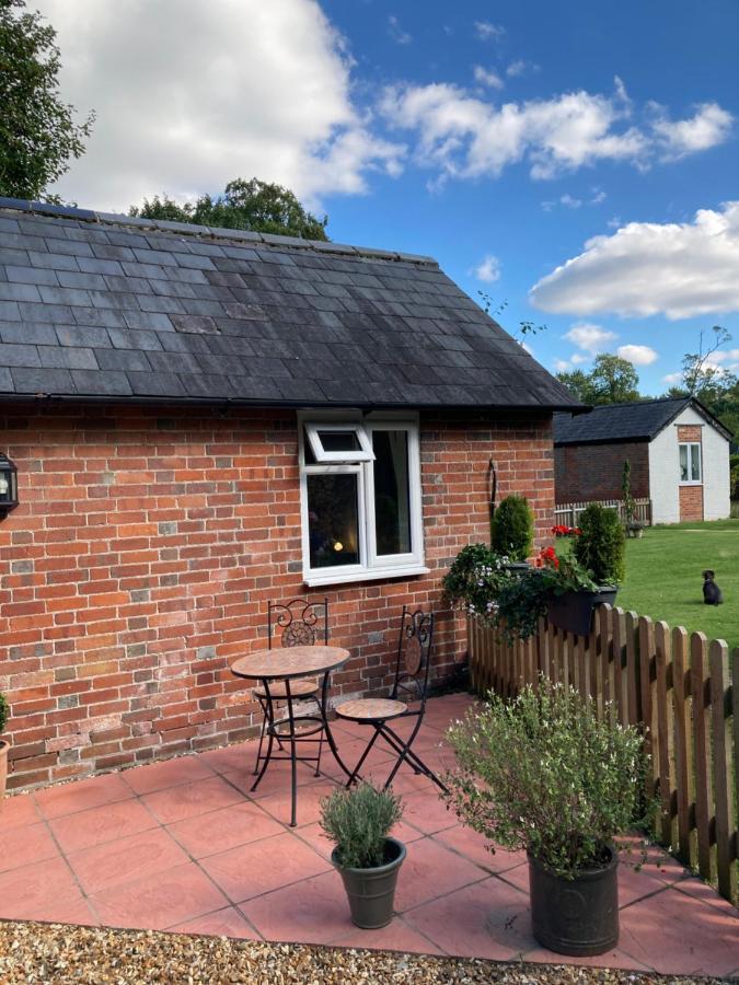 Hunters Moon B&B Tidworth Buitenkant foto