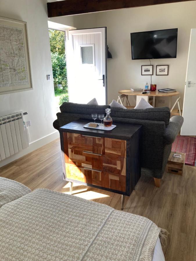 Hunters Moon B&B Tidworth Buitenkant foto