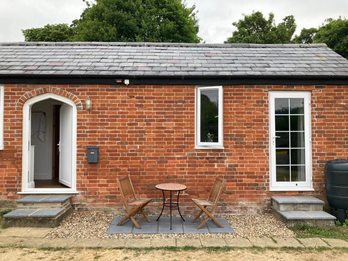 Hunters Moon B&B Tidworth Buitenkant foto